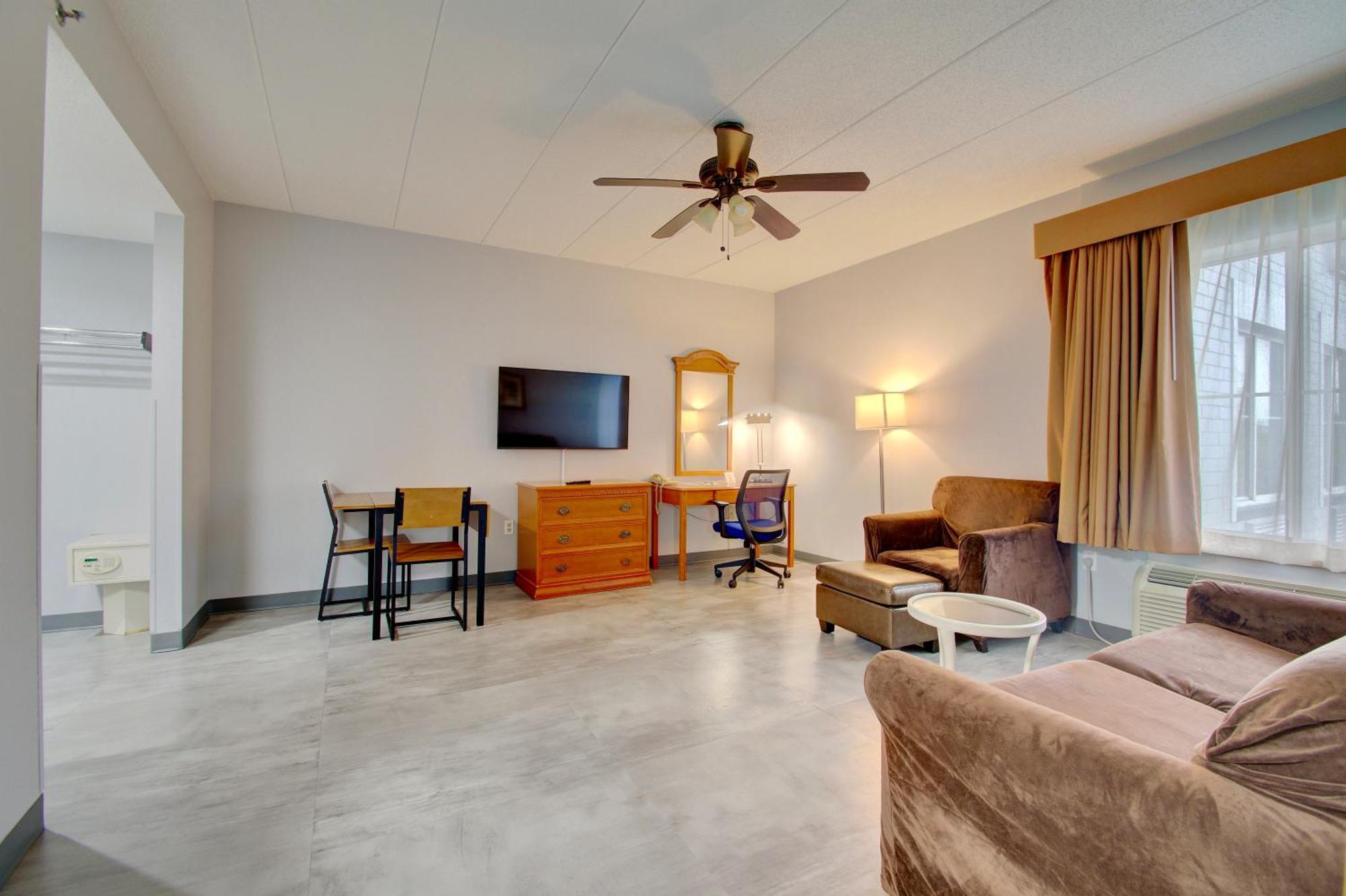Quality Inn & Suites Cvg Airport Erlanger Ngoại thất bức ảnh