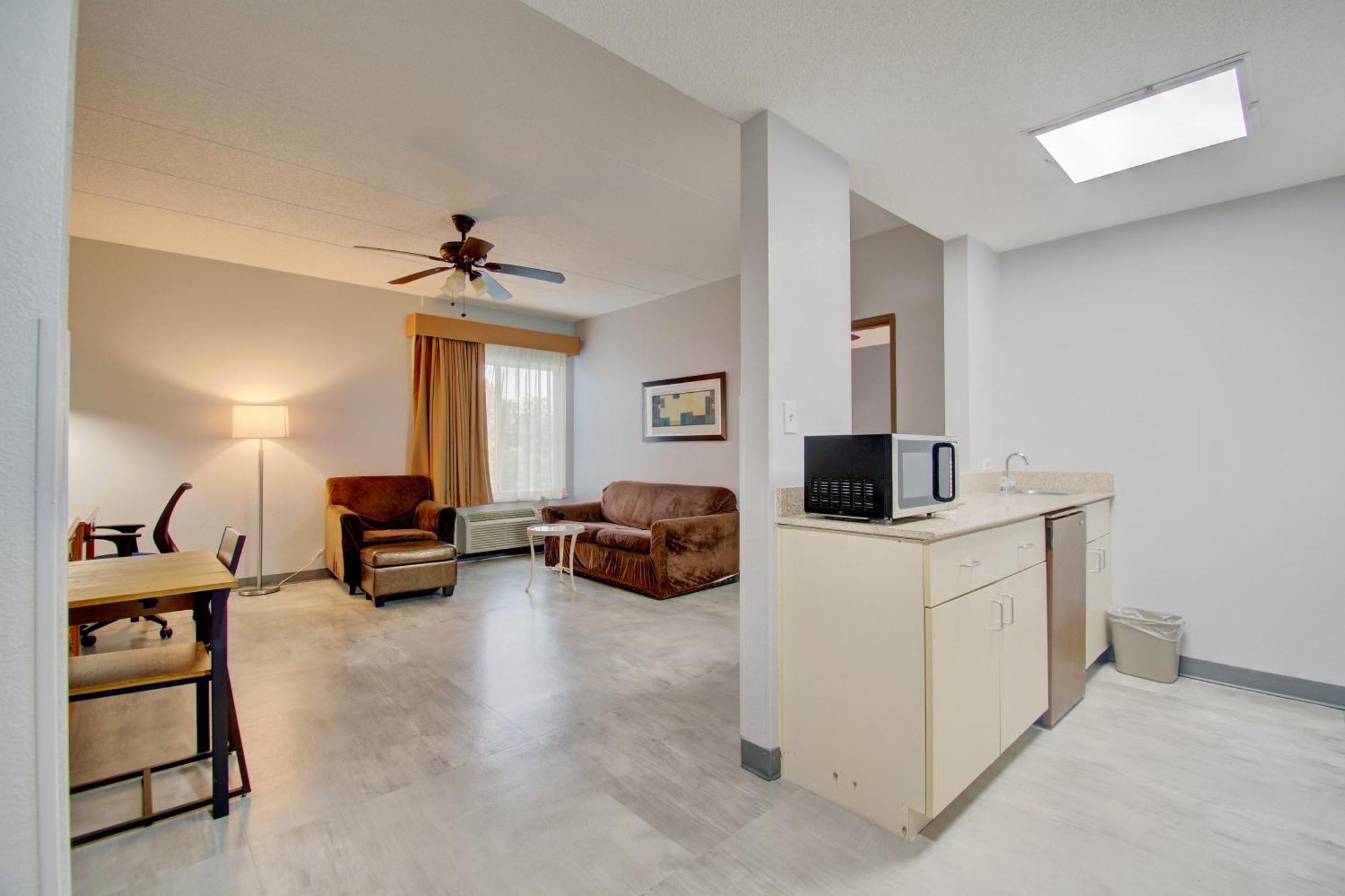 Quality Inn & Suites Cvg Airport Erlanger Ngoại thất bức ảnh