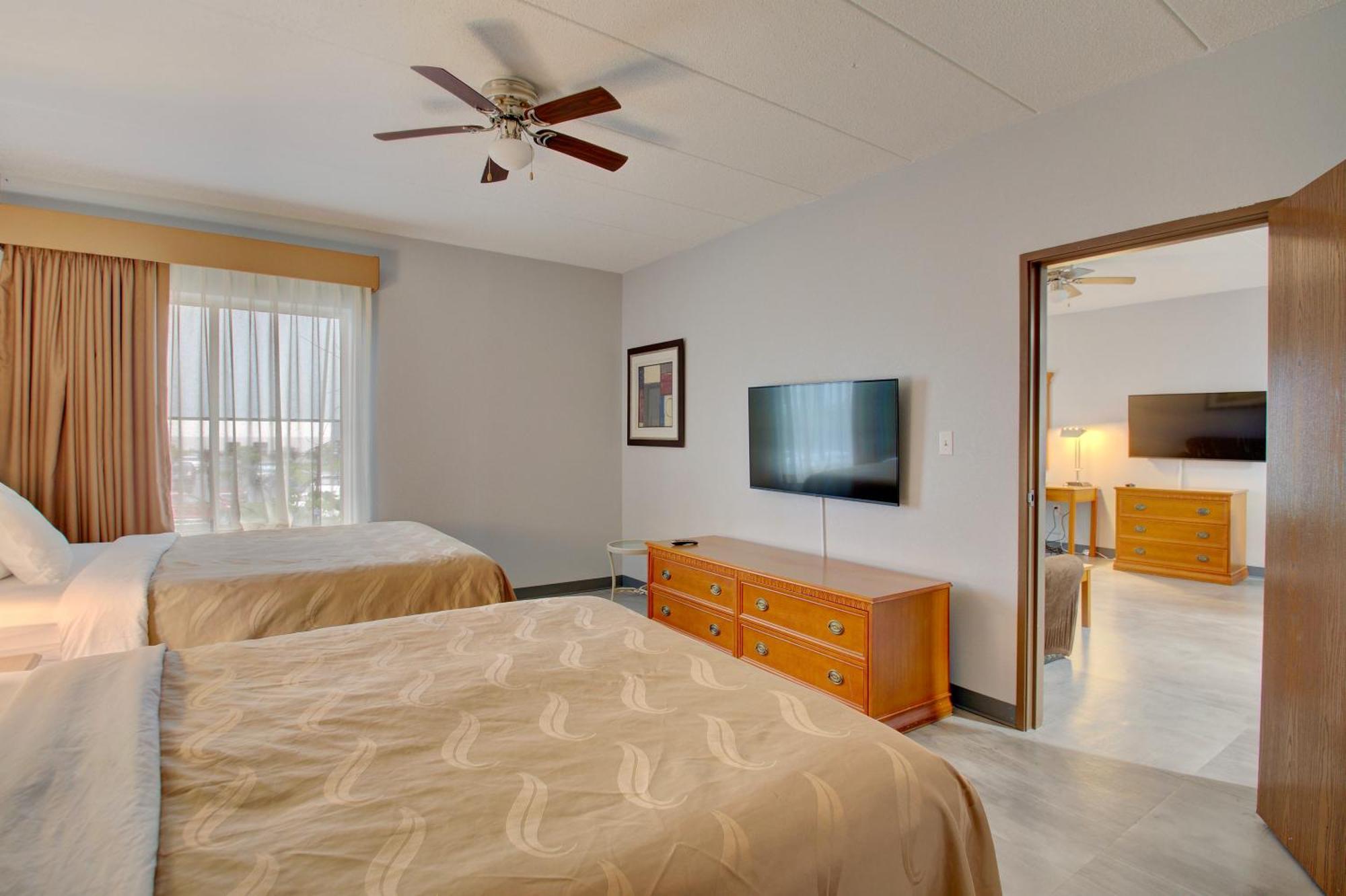 Quality Inn & Suites Cvg Airport Erlanger Ngoại thất bức ảnh