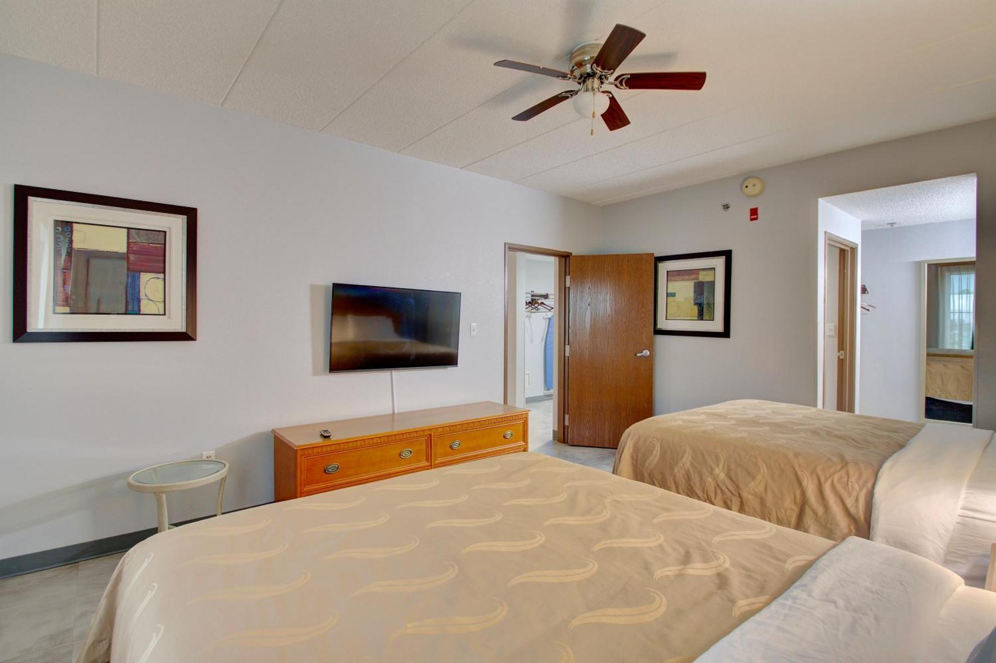 Quality Inn & Suites Cvg Airport Erlanger Ngoại thất bức ảnh