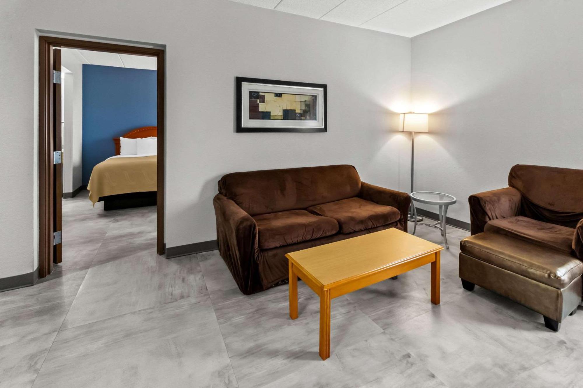 Quality Inn & Suites Cvg Airport Erlanger Ngoại thất bức ảnh