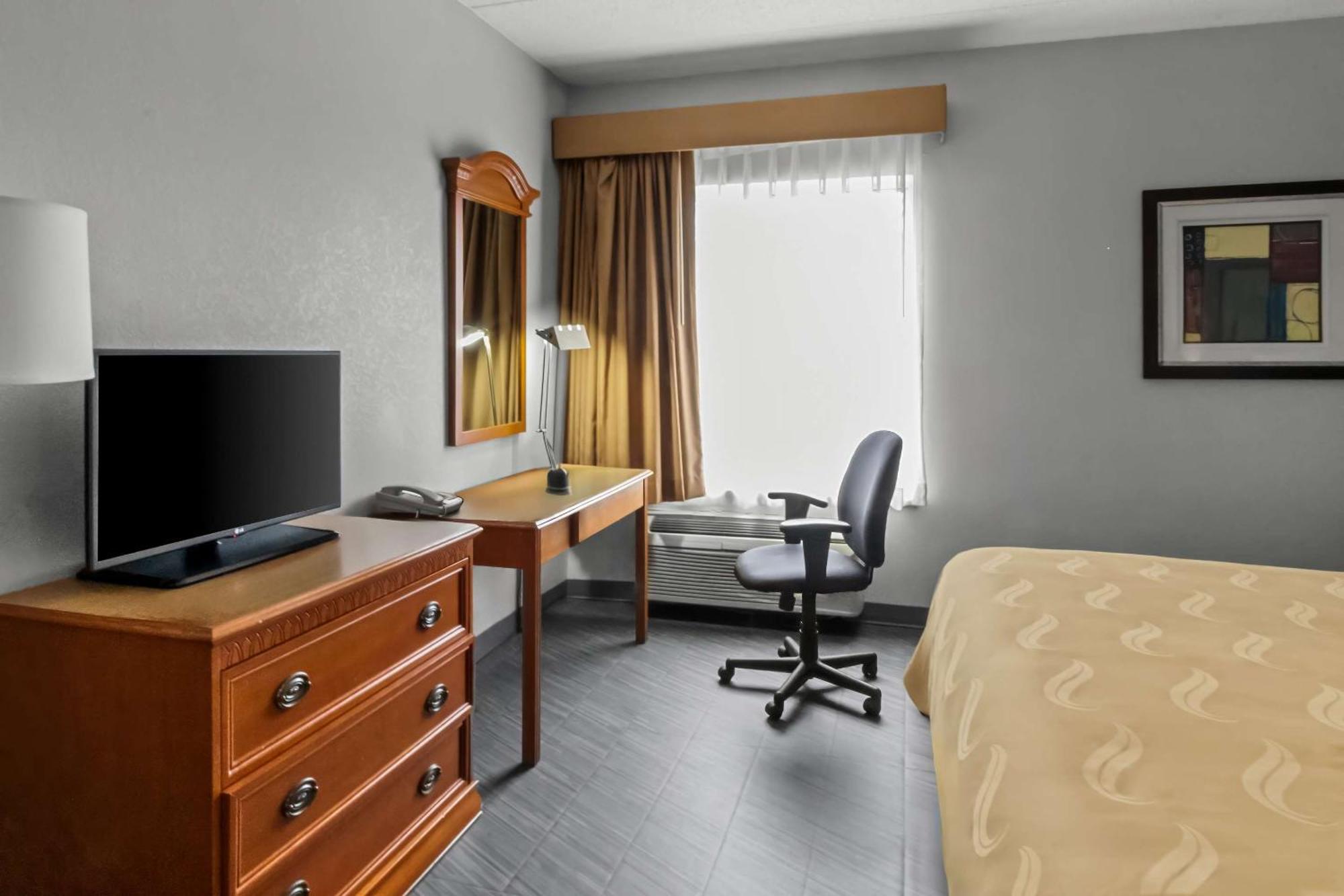 Quality Inn & Suites Cvg Airport Erlanger Ngoại thất bức ảnh