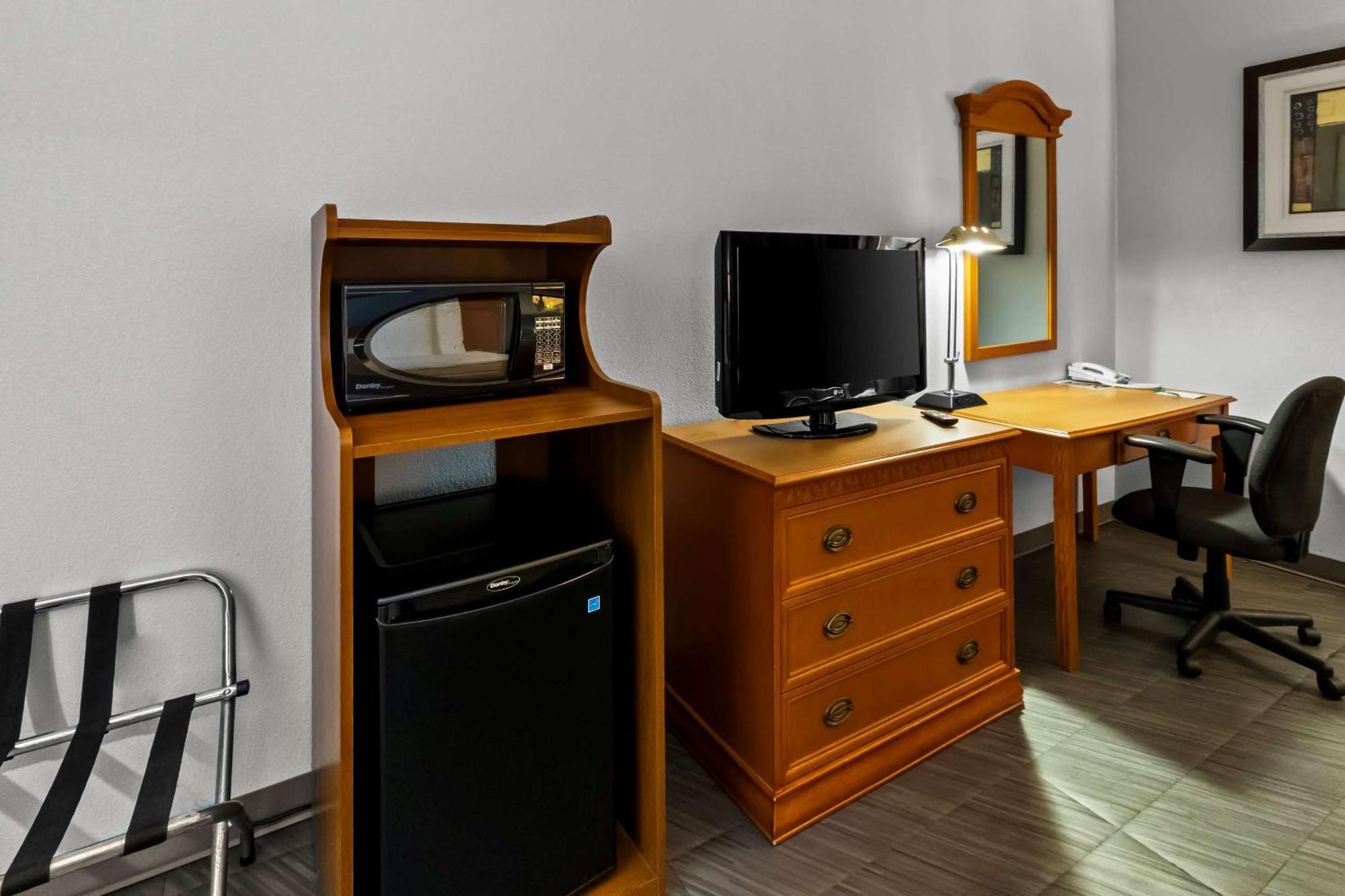 Quality Inn & Suites Cvg Airport Erlanger Ngoại thất bức ảnh